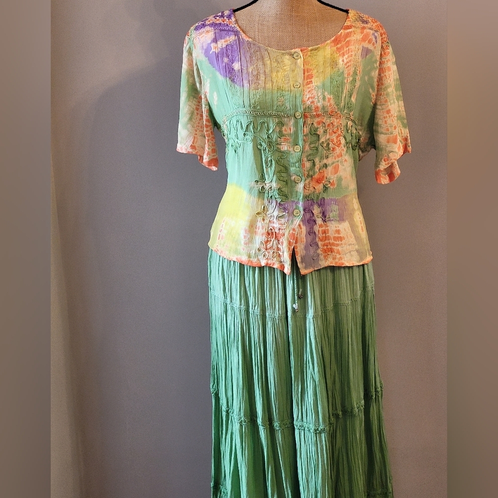 Fashion Fantasy Rayon Skirt Set In Green/Orange/Lavender Medium